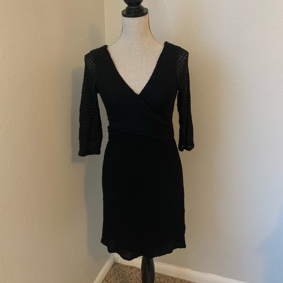 🎁Host Pick🎁 NWOT Amadi Fara Surplice dress in black from Anthropologie, size xs - Picture 2 of 8